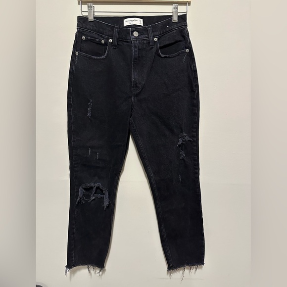 Abercrombie & Fitch The Mom High Rise Black Distressed Jeans Size 27/4 - Picture 1 of 8